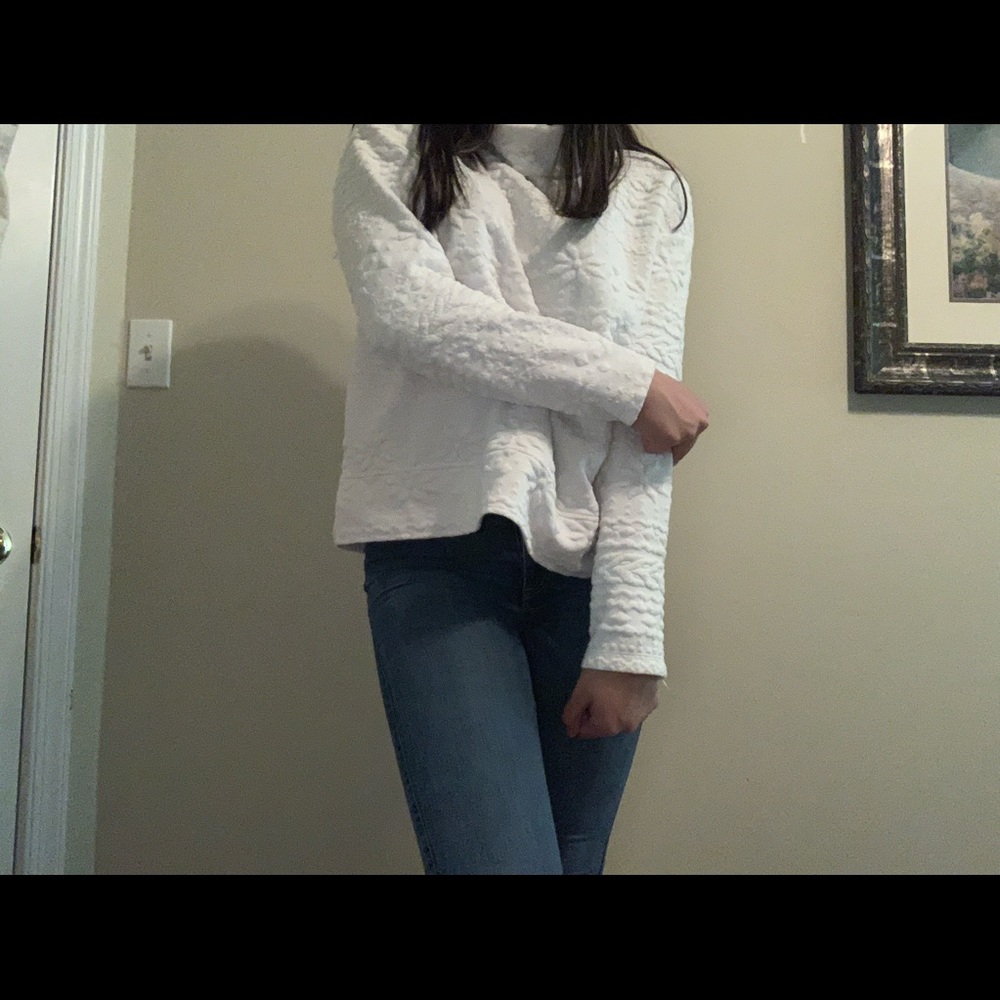 cute white christmas sweater!